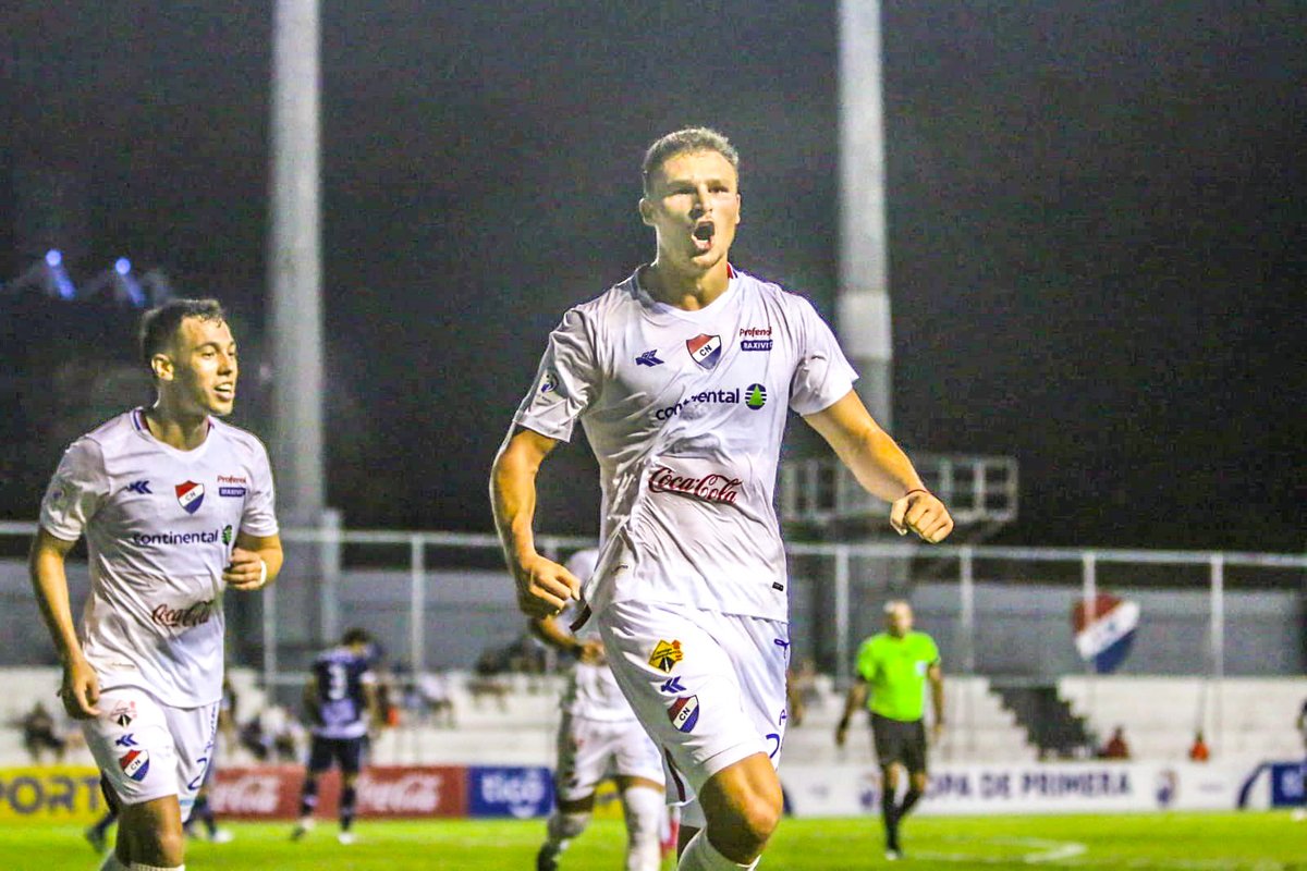 Nacional 2 - 1 Ameliano Gol: Facundo Bruera (2)