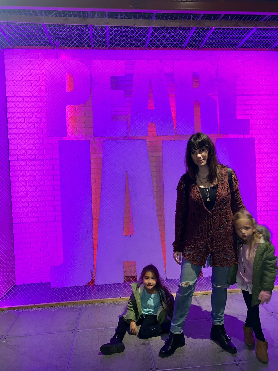 Teaching my nieces about some  important Seattle things… 📍<a href="/PearlJam/">Pearl Jam</a> 🎸 <a href="/MoPOP/">MOPOP</a>
