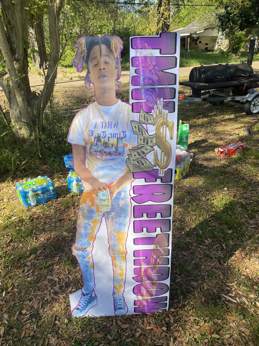 t2momssss's tweet photo. #RipMyFuckingHomeboy🥺💜 https://t.co/XF4DCHsUxp