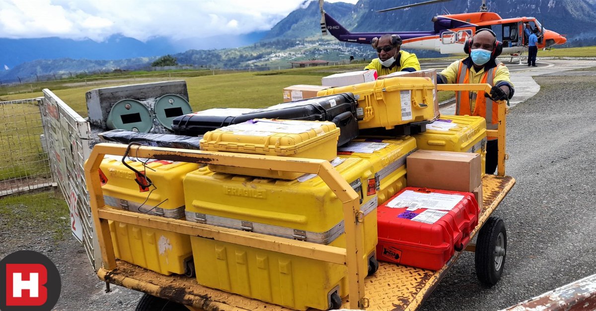 BrandisHire's tweet image. A massive THANK YOU to Anton Nel and the team at HV Pro for discovering the Brandis Hire Difference! The HV Pro Team recently carried out testing on 350 relays, 100 HV breakers, 60 LV ACBs and 12 transformers in Papua New Guinea! #brandishire #brandishiredifference #hvtesting