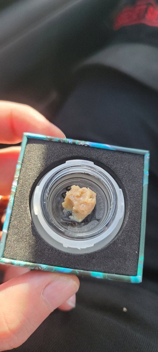 secretseshnfts's tweet photo. If you smoke weed drop your @ and let's all follow each other 💨💨

Cannabis community where ya at? https://t.co/xM1Rps4HHt