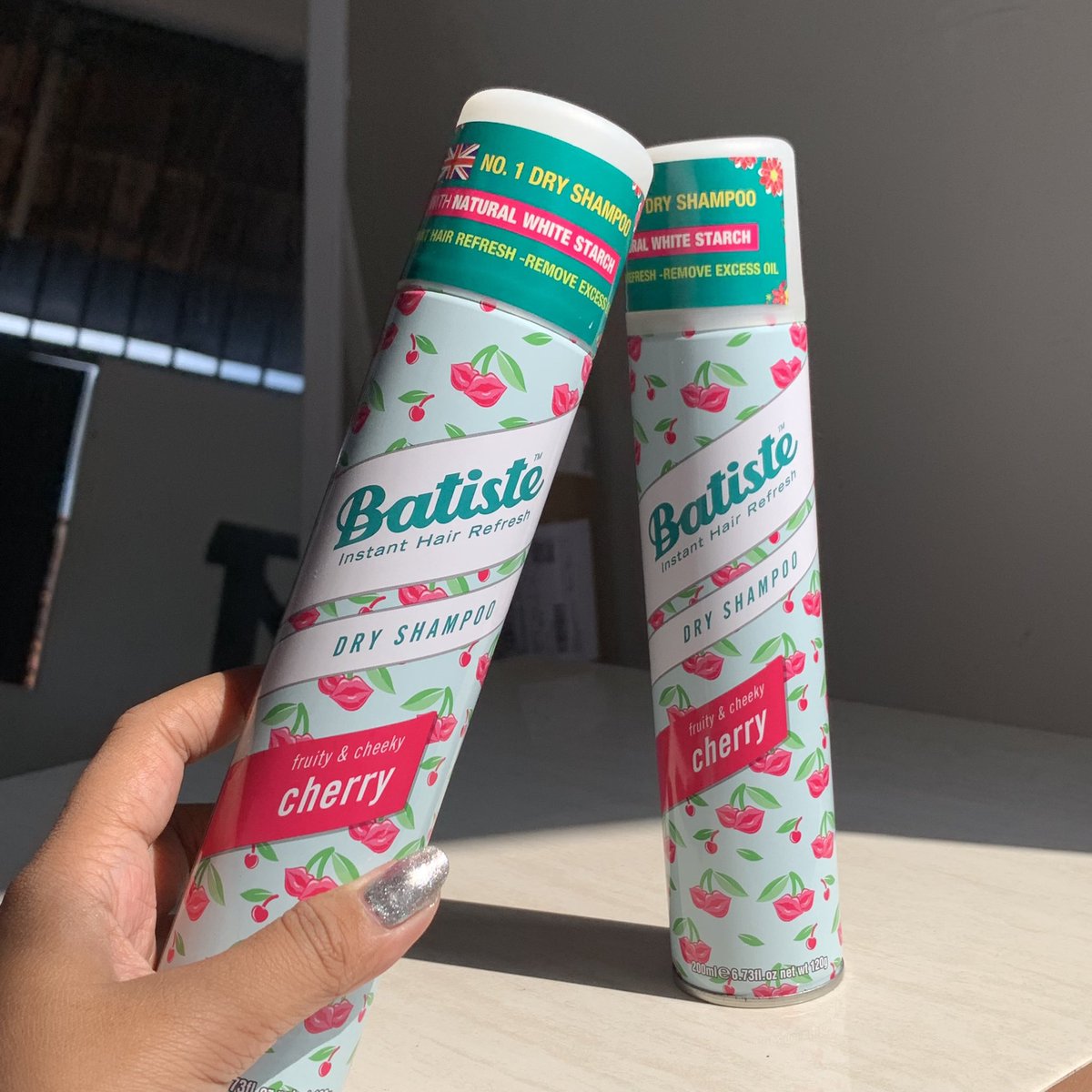 swextdemon's tweet photo. QUICK GIVEAWAY YUUUUK 🥳

karena aku punya dua, aku mau kasih dry shampoo buat satu orang yg beruntung!

syaratnya cuma rt+like+reply this tweet &amp; follow aku aja! goodluck🥰 https://t.co/fDmyHjkoCb
