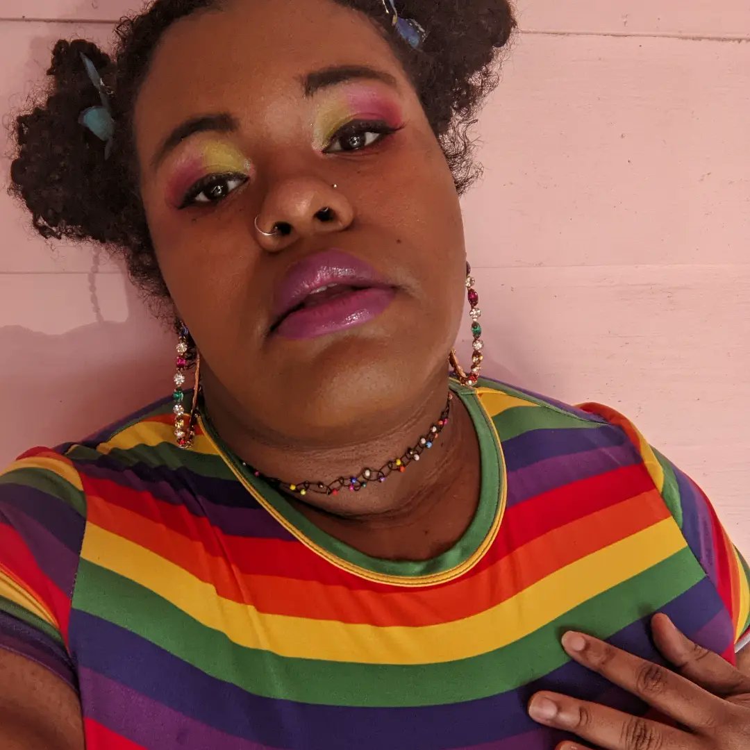nerdlover012's tweet photo. Baby, swagga's what I'm OOZING - Curliehead CuTEA ❤️🧡💛💚💙💜🌈 https://t.co/rCWVUH4GiM