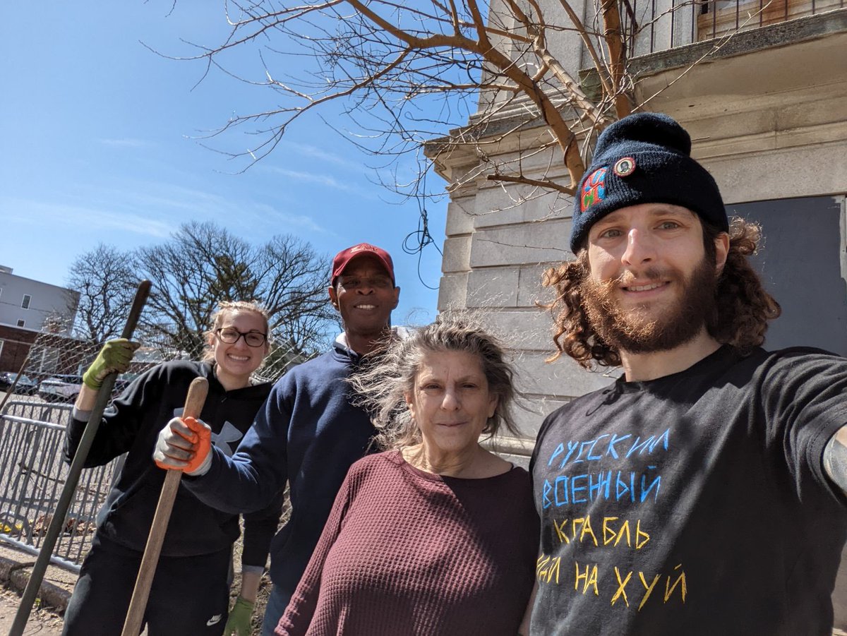 201stDistrict's tweet photo. Many thanks to the individuals and organizations that came out strong to help clean up the various communities throughout the northwest!
#201strong
#RebrandingGermantown
@PhillyNupes
@kapsi1911 https://t.co/sPG20BaBgo