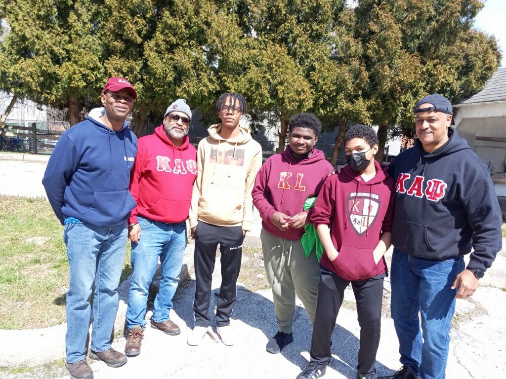 201stDistrict's tweet photo. Many thanks to the individuals and organizations that came out strong to help clean up the various communities throughout the northwest!
#201strong
#RebrandingGermantown
@PhillyNupes
@kapsi1911 https://t.co/sPG20BaBgo