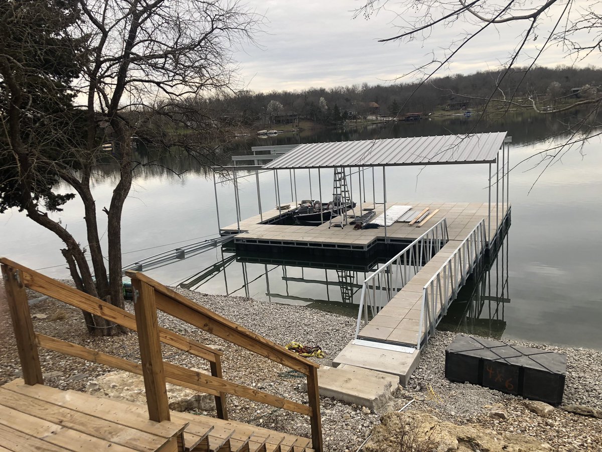 CalebRowan8's tweet photo. Built a dock this weekend https://t.co/Iq3uPyDQU0