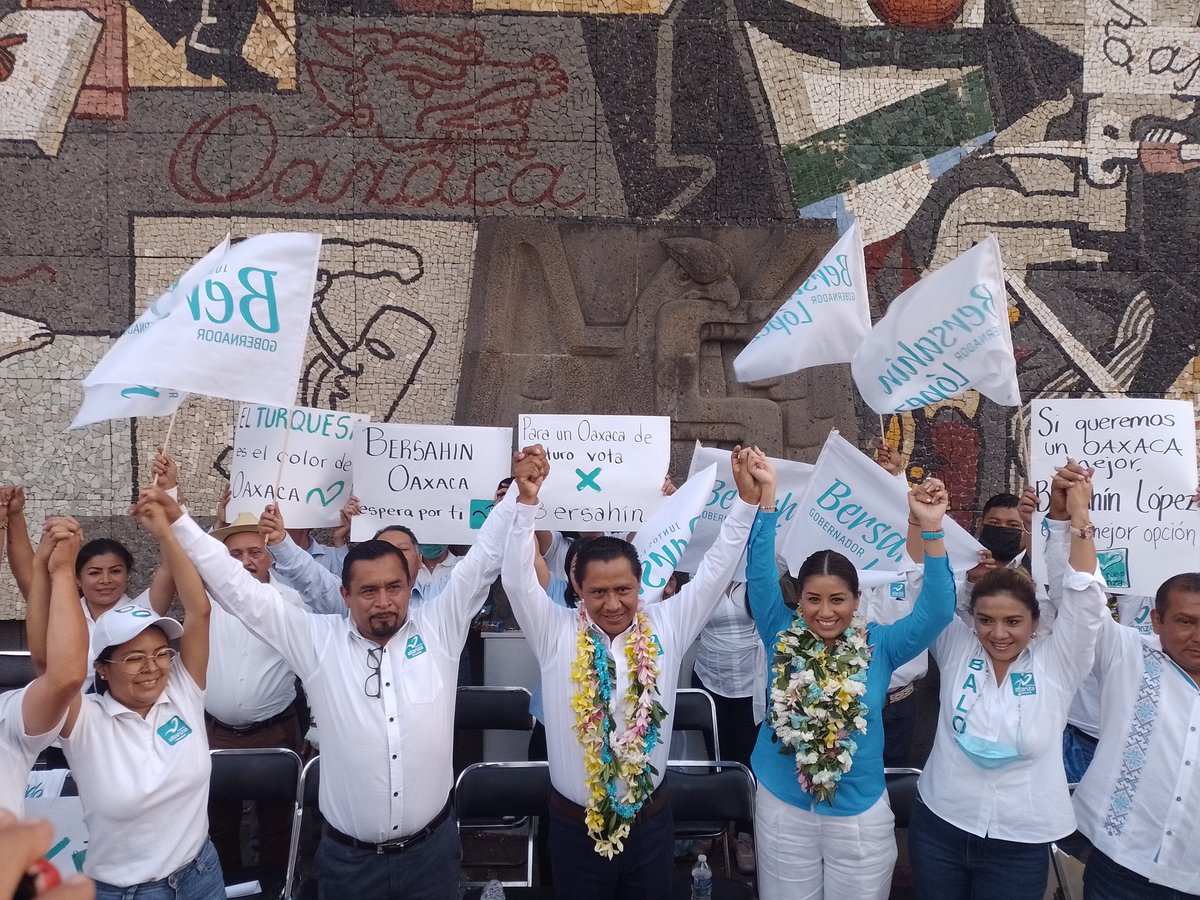 Bersael's tweet photo. Muchas gracias por sumarte al proyecto por un #Oaxaca de futuro.

¡Juntos todo es posible!

#SíHayDeOtra https://t.co/BReTzEggi2