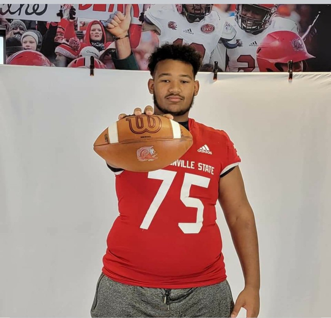 dejahn_moore's tweet photo. Had a wonderful visit @JSUGamecocksSOC @Coach2Bless @cag_041379
@FootballBozeman @Rick_Trickett 
Looking forward to visiting again and attending some camps!!! https://t.co/KN3DjjL1Ii