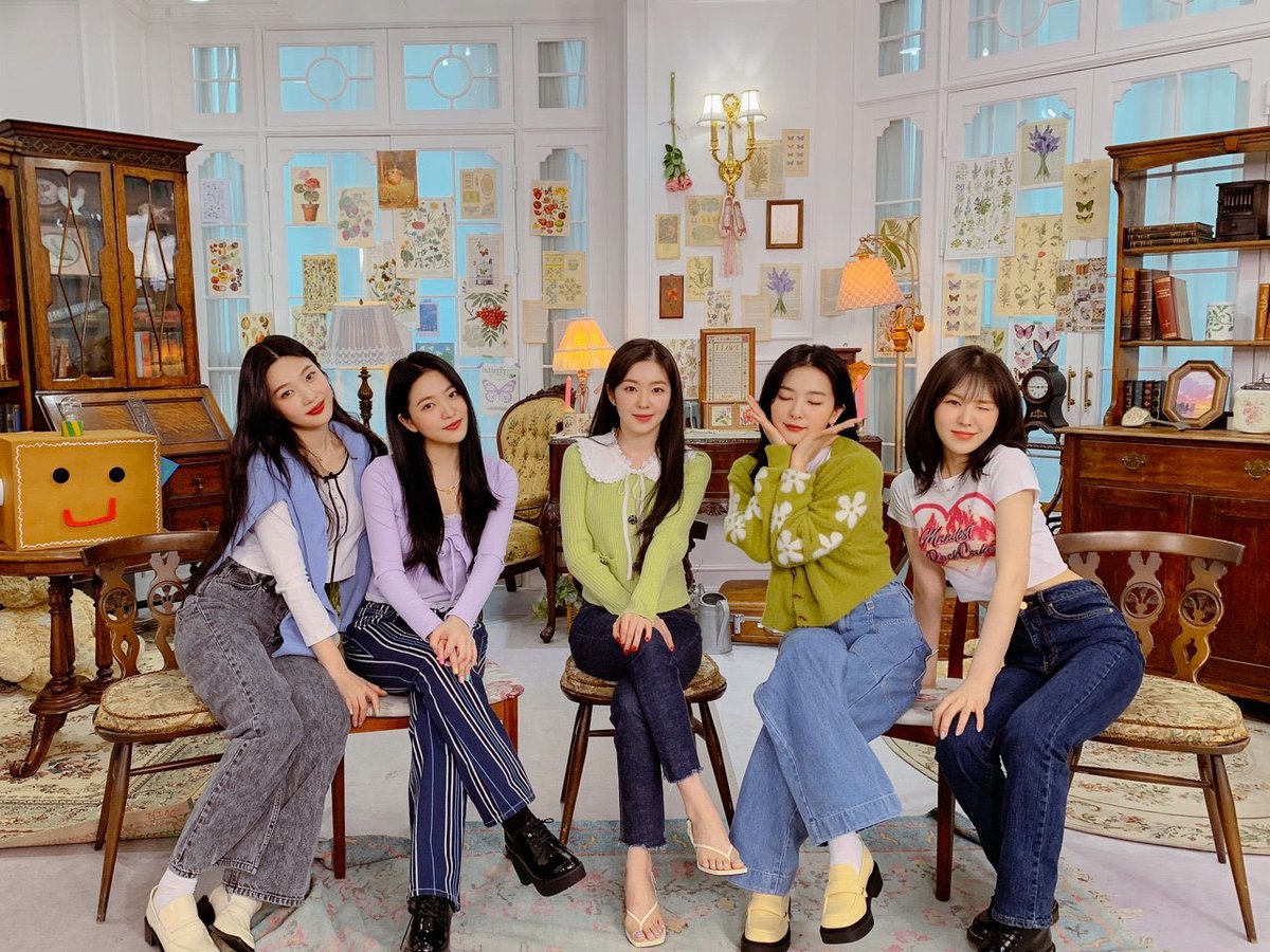 H2H_STEELLA's tweet photo. ReVe를 도와줘💡🤖

#The_ReVe_Festival_2022
#Feel_My_Rhythm #필마이리듬
#리브를도와줘 #HelpReVe
#레드벨벳 #RedVelvet https://t.co/AkVsAkkfbb