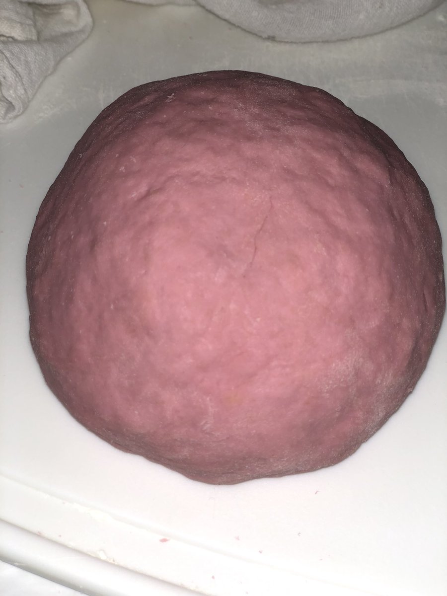 Samala104's tweet image. Pasta Sammie is back! Had a lil trouble in tinting class but flavor is 🤌
#pasta #homemadepasta #pastalover #italianfood #foodporn #cook #foodie #thesecarbsdontcount #eatpasta #eat #pastaaddict #dinner #delicious #love #livetoeat #pastagirl #ribbons #stuffedpasta #pinkpasta