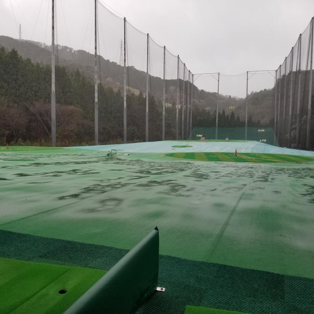 soto032072's tweet photo. 本降りです☔
太平洋御殿場コースの予定でしたが
中止になりました⤵😢残念❗
#ゴルフ
#ゴルフ中止
#イマソラ
#朝練 https://t.co/HR1oxzzf3F