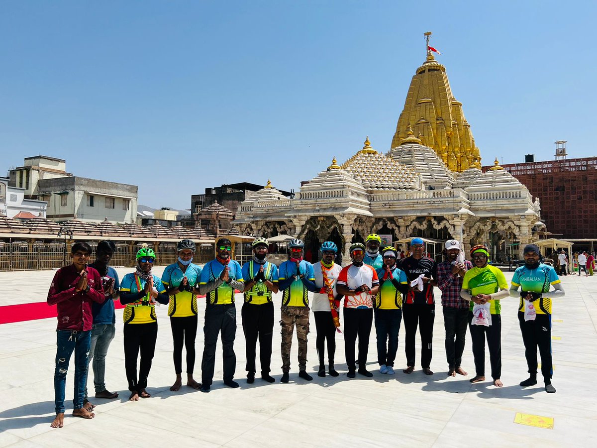 simbalian's tweet photo. Maa Calling...SCJ 200
Simbalian Cycling Jatra from Ahmedabad to Unja Umiya Mata Temple to Ambaji Amba Mata Temple with 22 Simbalian cyclists.
1st Ultra night ride of 200 kms.

Jay Maa Umiya...Jay Ambe...

Stay tune for more upcoming event.

#JaiHind 🇮🇳 https://t.co/ghwQ0fB8Et
