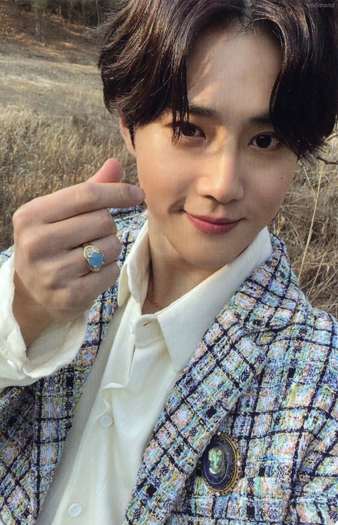 thisisjunmyeon's tweet photo. "...So, when the ranking doesn't meet your expectations, you feel sorry for me. That's so hurtful. Honestly, what I want is EXO and EXO-L to be happy together forever..." —200412, O2asis Online Fanmeeting

#수호 #SUHO #준면 #金俊勉 https://t.co/8Ch4mVOCtk