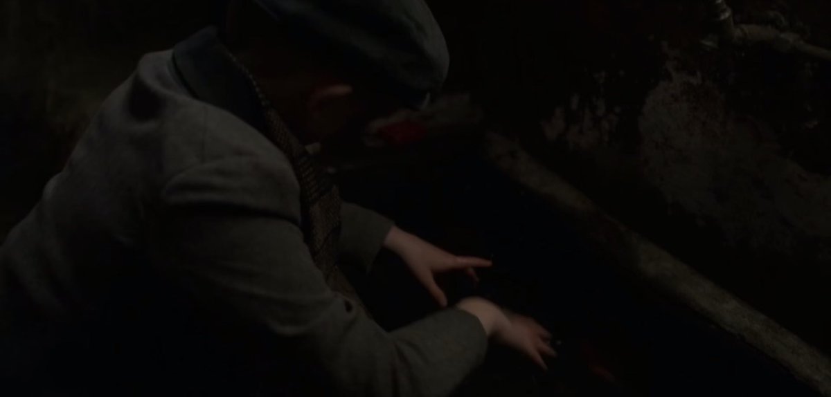 peakykoko's tweet photo. 3x02                                                                            6x06
#PeakyBlinders https://t.co/riRCzQicm1