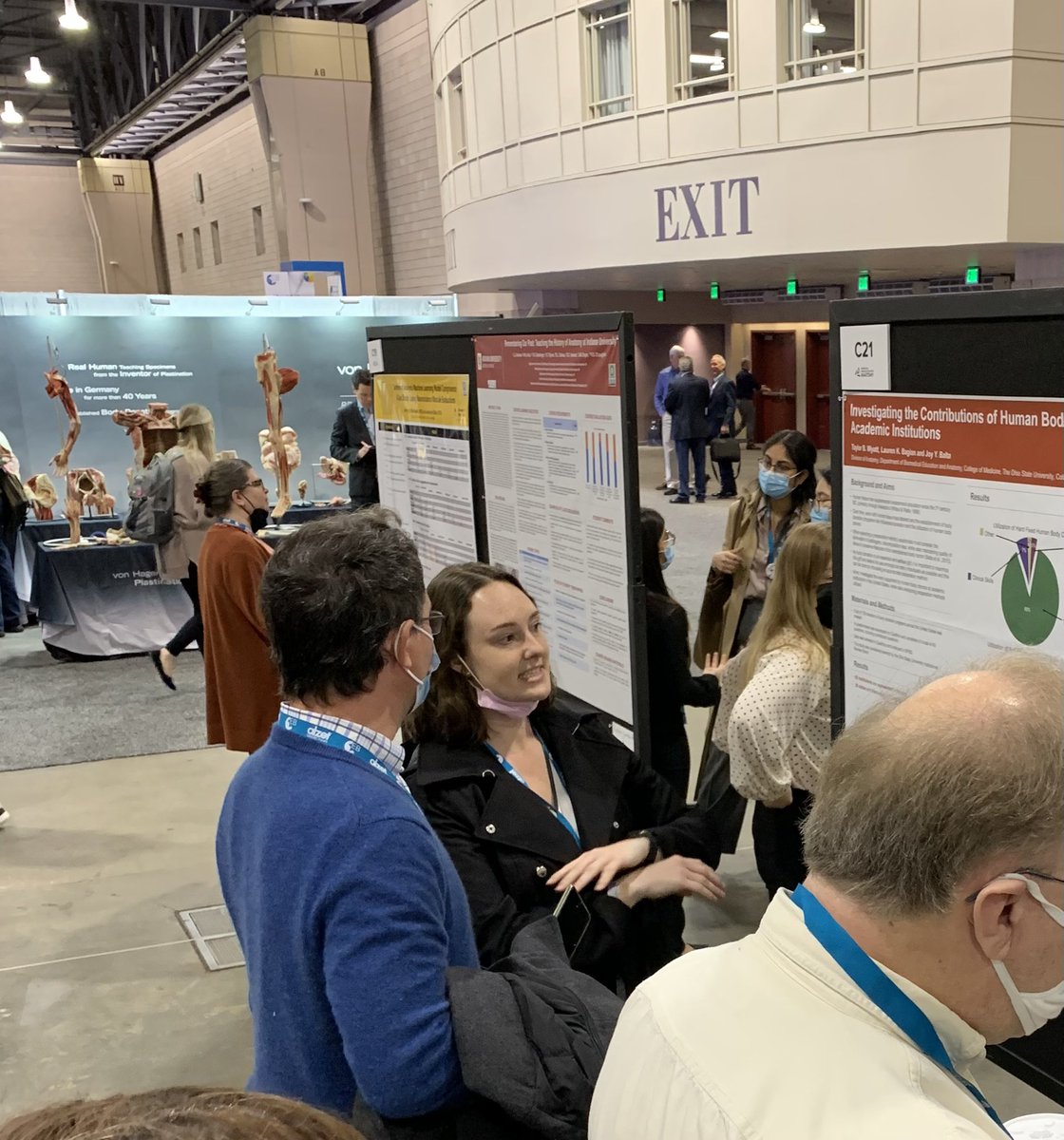 Very proud of <a href="/jazz_1020/">✨Jazmin✨</a>, @LKRanatomy and <a href="/TaylorBWyat/">Taylor Wyatt</a> presenting their research at #Anatomy22. Stay tuned for more poster presentations from the #BaltaLab over the coming 2 days.