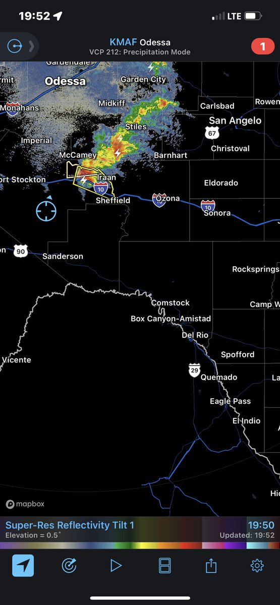 brad_dwight's tweet photo. Beautiful late afternoon storm in west Texas #txwx #mafwx @NWSMidland https://t.co/D1dhsURkaE