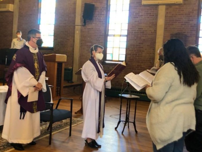 BishopJoseWNC's tweet photo. Wonderful visit to St. George's, Asheville today. Thanks to all for the generous welcome! https://t.co/djDDCdFdmt