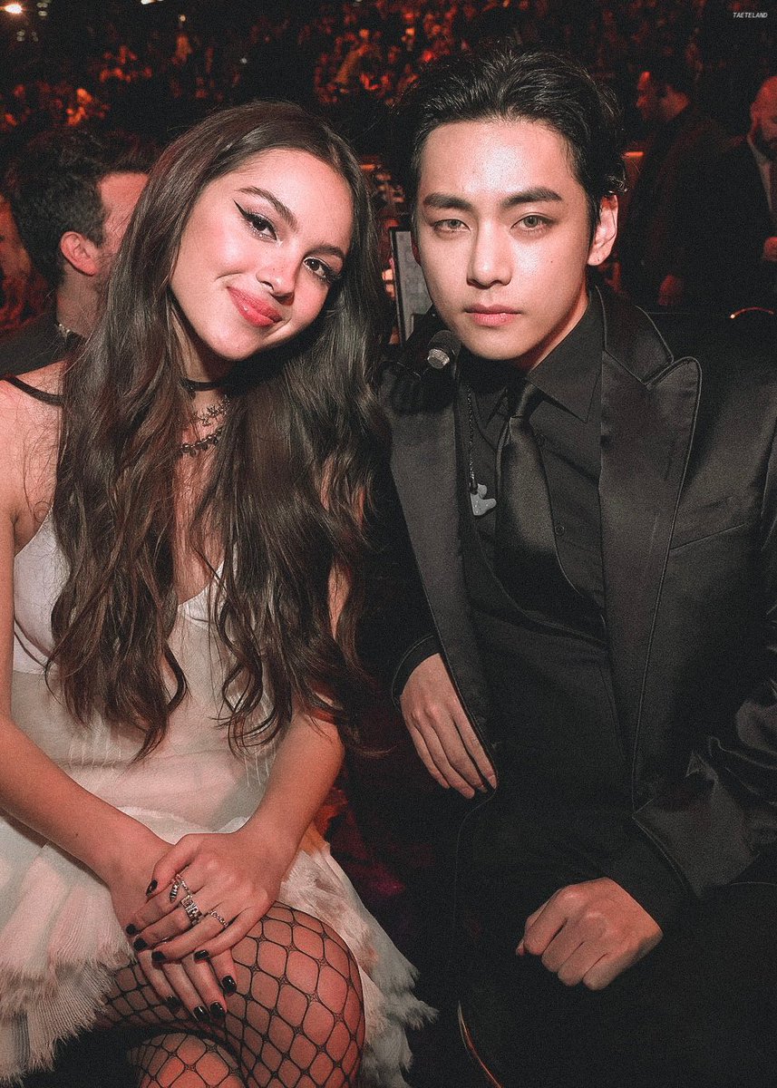 taeteland's tweet photo. 📸 kim taehyung &amp; olivia rodrigo https://t.co/VDlFCNODTe