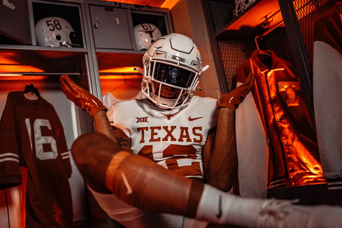 JonahWilson_'s tweet photo. What you think @ColtMcCoy time to bring 12 out of retirement?? 😈🥶❄️ #AllGas23 #HookEm 🤘🏾 https://t.co/ZaxrrOb7F9