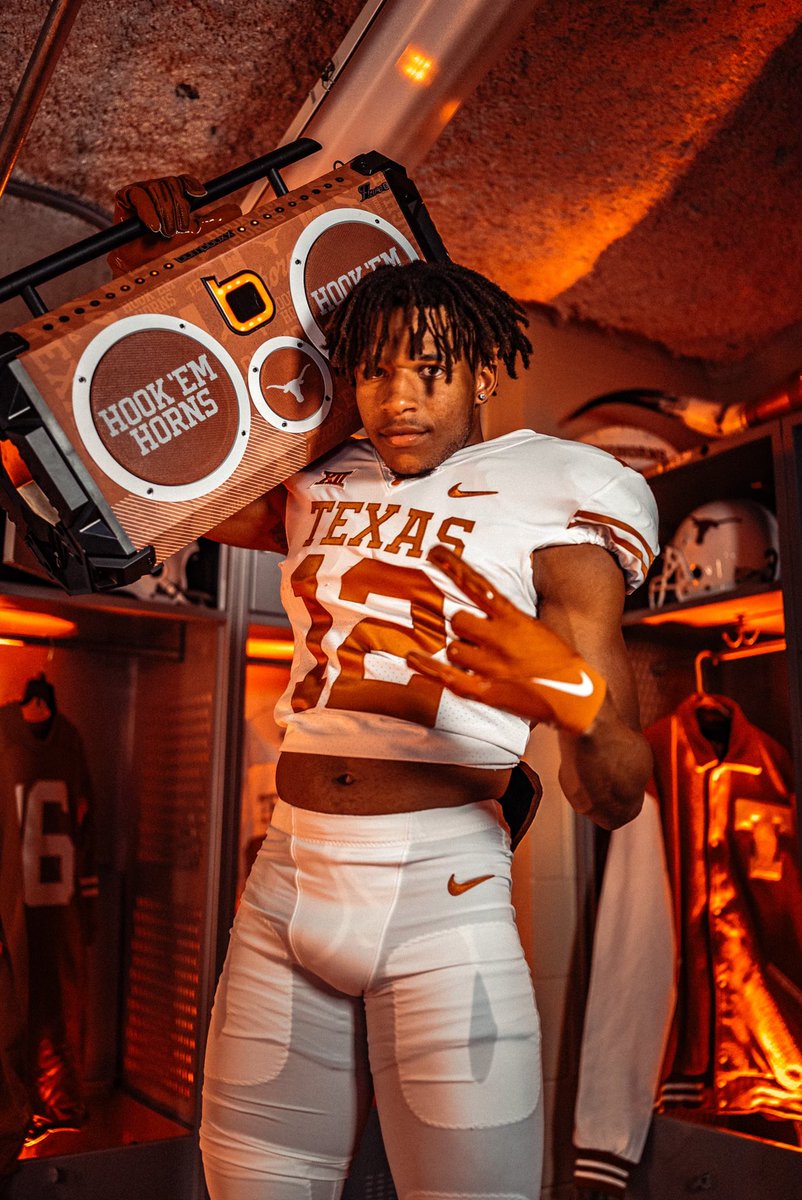 JonahWilson_'s tweet photo. What you think @ColtMcCoy time to bring 12 out of retirement?? 😈🥶❄️ #AllGas23 #HookEm 🤘🏾 https://t.co/ZaxrrOb7F9