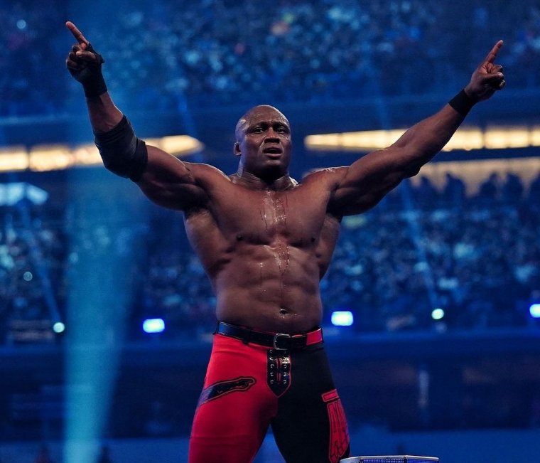 Ulises_RECORD's tweet photo. LE PUSO UN ALTO! 🛑

Bobby Lashley le propinó la primera derrota a Omos. 

The 'All Mighty' sigue demostrando que es un luchador de gran nivel.

#Wrestlemania https://t.co/zbCeoqcgOW
