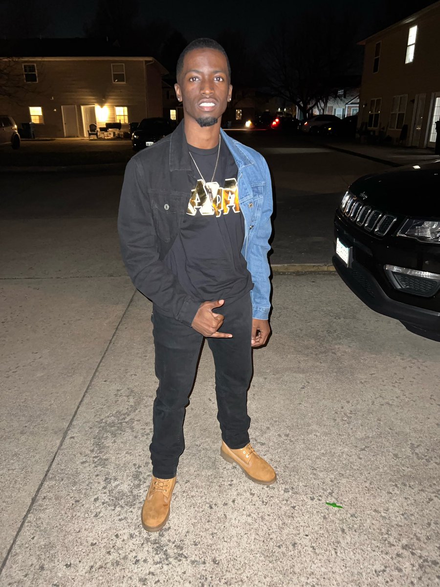 MEET THE CHAPTER:
Bro. Jeshua Pearson
S.S.4.K.O.T.R.L. Fall 21’
From East St. Louis, IL 
B.S. Mass Communications
#iPiFOREVER