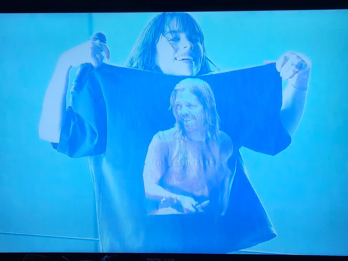 justinph615's tweet photo. @oliviarodrigo is us whenever we watch @billieeilish perform

#GRAMMYs #GrammyAwards #GRAMMYS2022 https://t.co/aywkPzVE4w