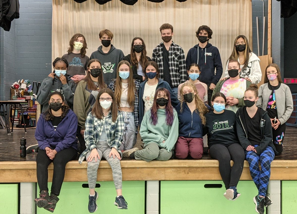 Une autre merveilleuse journée de répétition avec ces élèves remplis de talent! 1 mois avant les représentations de la comédie musicale Au fond des bois. <a href="/Franco_Cite/">ESC Franco-Cité</a> <a href="/ecolecatholique/">CECCE</a> #comediemusicale #engagement #depassement #vivresapassion