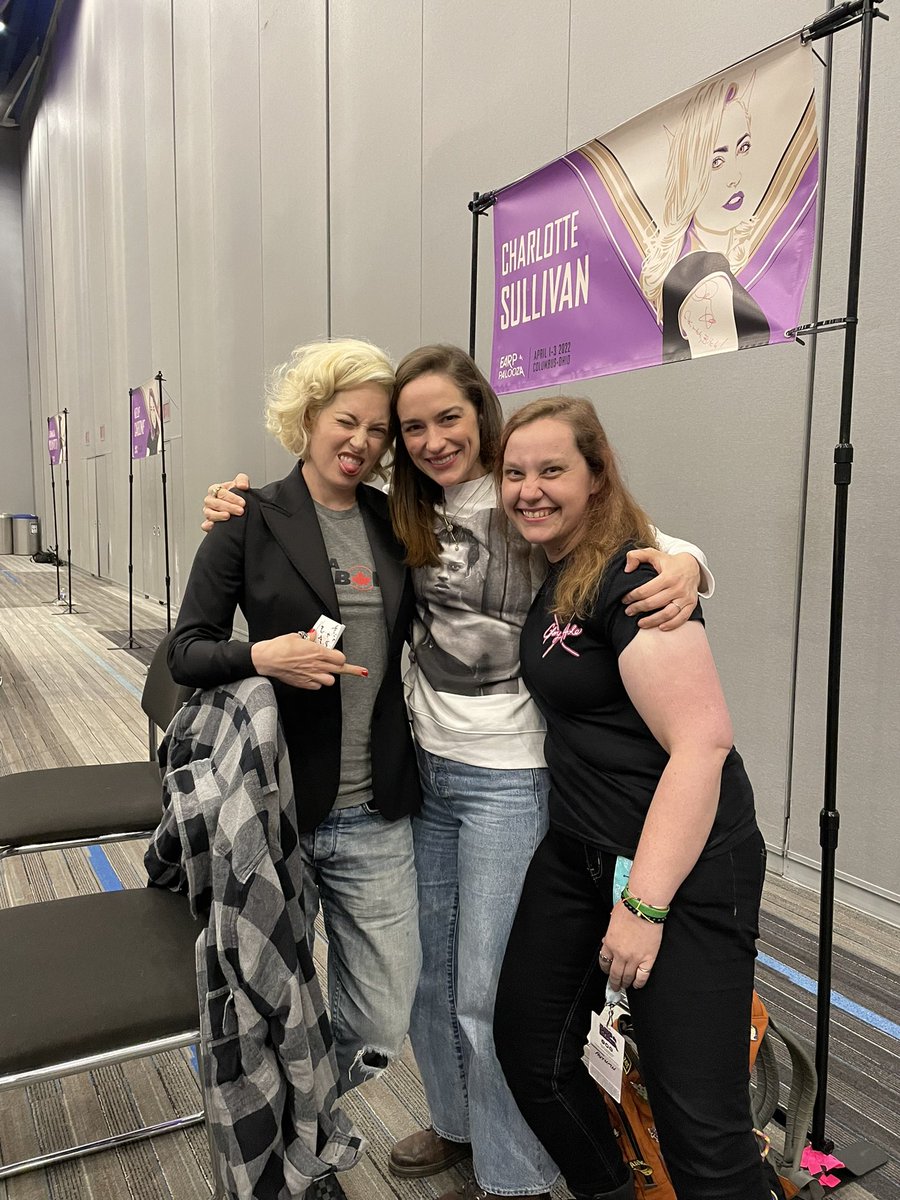 PurgTrauma404's tweet photo. Day 3. #Earpapalooza You stole my heart. You embraced my soul. You filled up the hole the pandemic left from the many hours in the ER that it took to get me here #emergencynursing #ERRN https://t.co/zQAslYyGF8