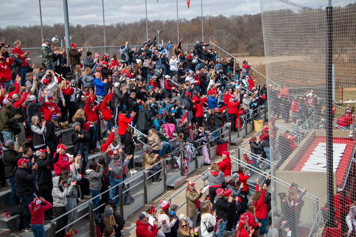 Wisconsin Softball tweet media