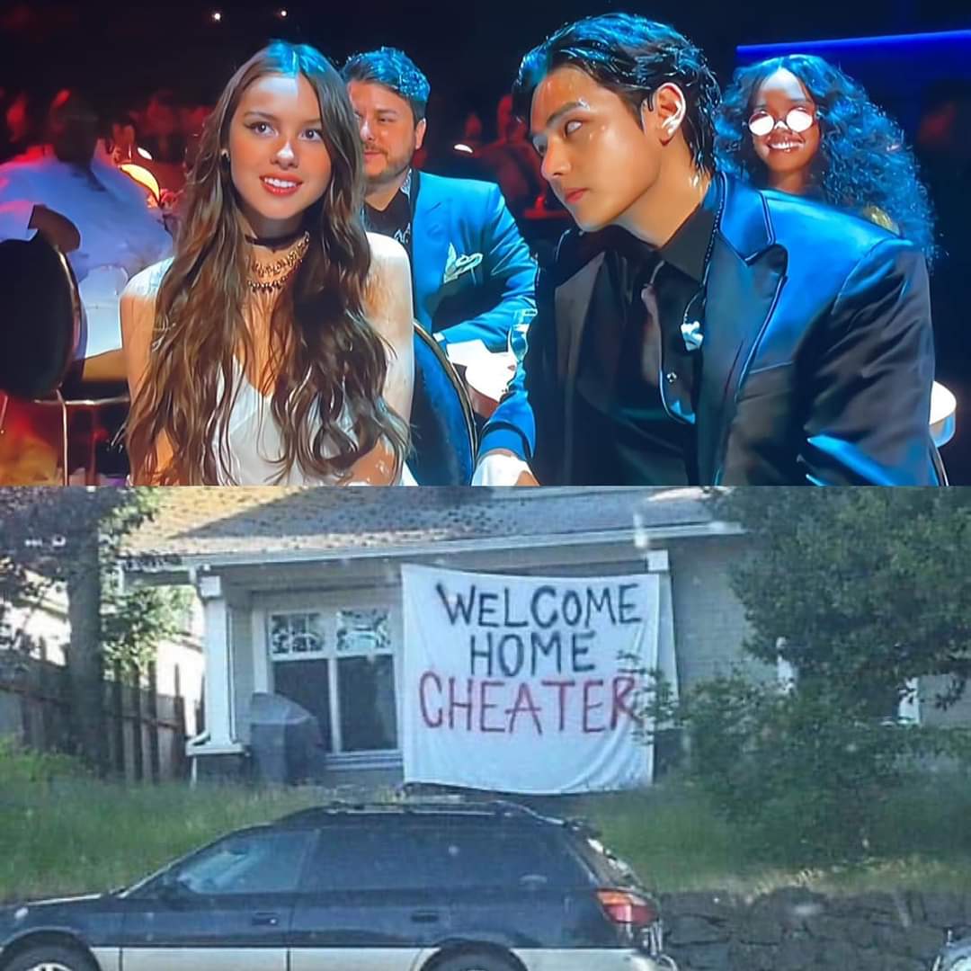 AichaHoelen's tweet photo. Haha love this 🤦‍♀️😂🥰 #GRAMMYs https://t.co/ocquGocKUI