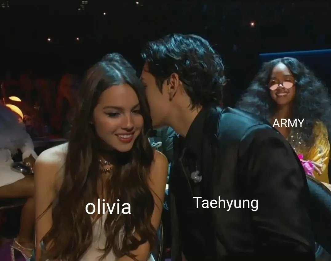 bechewing's tweet photo. I'M NOT OKAY TAEHYUNG😭😭 SEREM BANGET LU DI US, MBA OLIVIA TIATI DI TERKAM AMA 🐯 https://t.co/2WzTZnN5iy