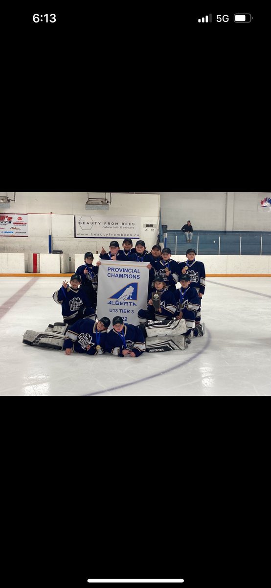 sittingeagle19's tweet photo. Provincial champs !!!! #dewberry #marwayne what a great weekend https://t.co/sAa9AzudG2