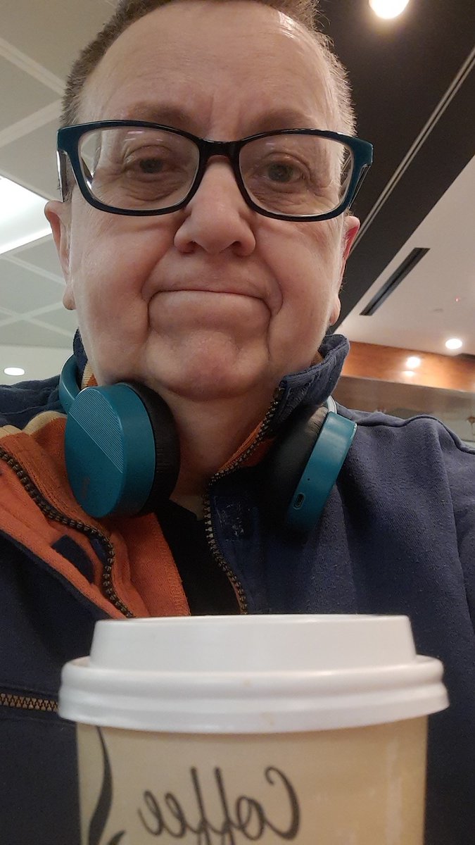 Rakpenguin63's tweet image. Hello Newark, another cuppa before I head to my hotel for tonight.
I may have found a new fan at passport control, the security guy, was asking about the show, as he'd never heard of Mika.
#TheRiteOfSpring