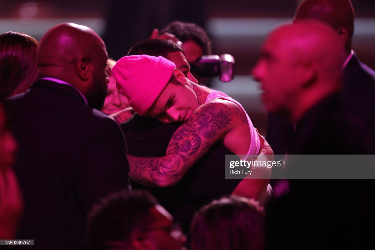 runninoverbiebs's tweet photo. i wish i could hug him rn. https://t.co/uA64frv6EM