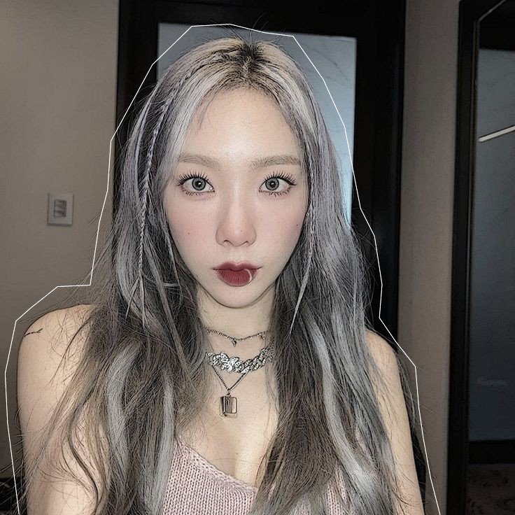 𔘓 ꒰  nuestros recuerdos están completamente rotos, y ahora estoy tratando de encontrarte en ellos  ꒱ 𔘓