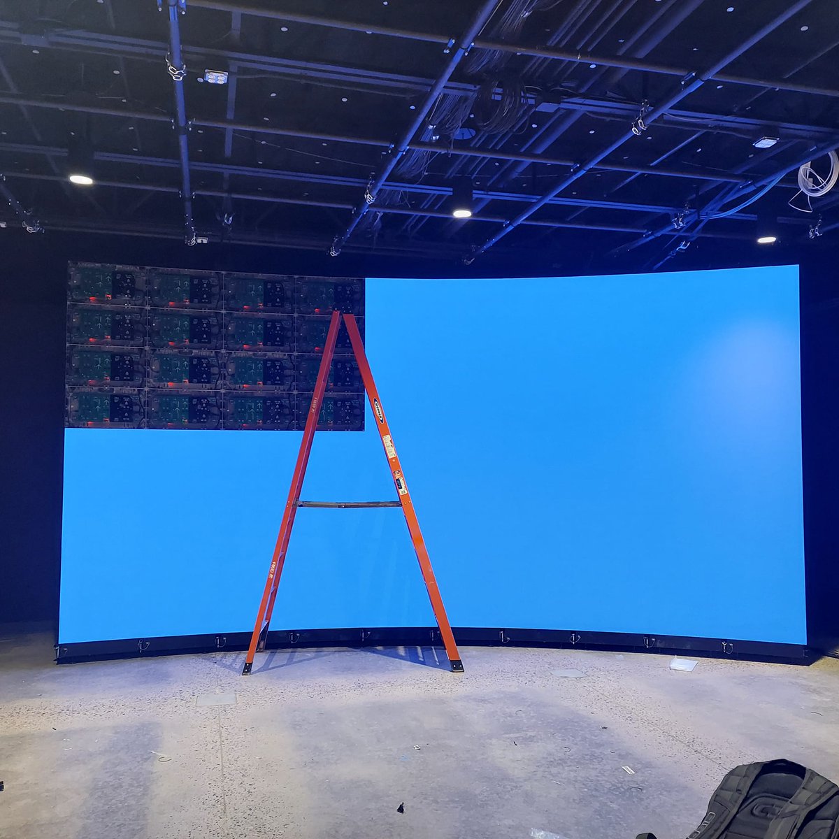 MurphysLedSigns's tweet photo. Recently installed and setup in Salt Lake City, UT. Absen 1.5 mm pitch. #led #ledservice #saltlakecity https://t.co/W3AjHQgvA0