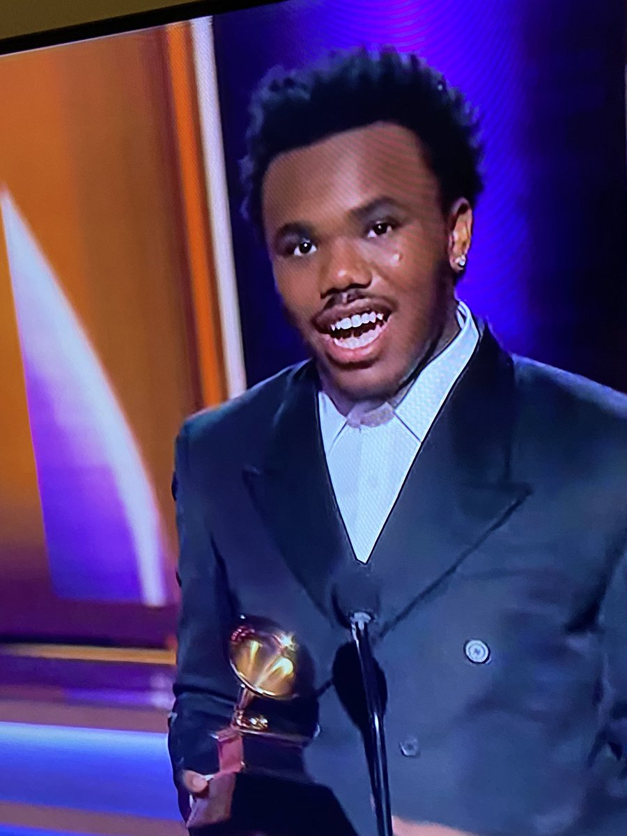 FamilyDontMattr's tweet photo. 2 PHONE BABY KEEM WON A GRAMMY https://t.co/gai5xGmqB2