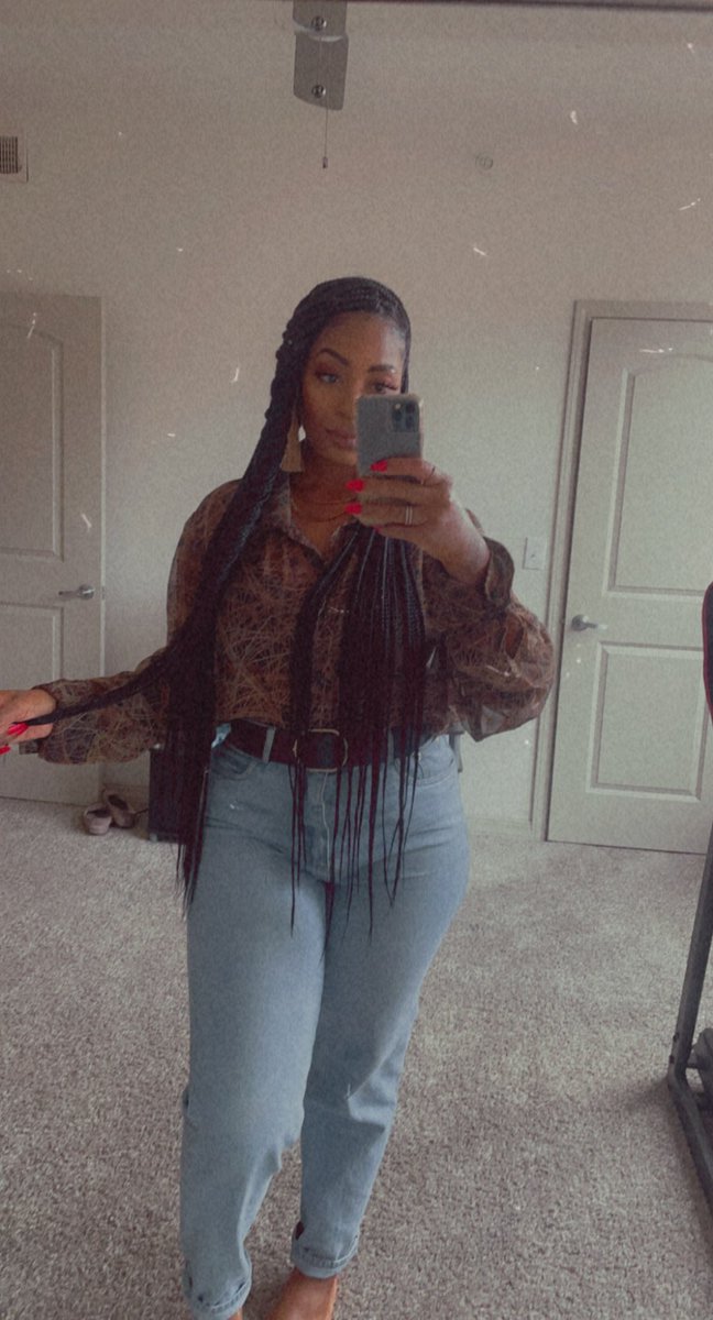 Bee_Instyle_'s tweet photo. This was a good outfit day 😍✨ https://t.co/YBUzuOtbCl