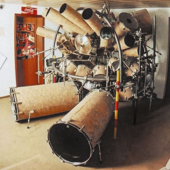 🥁 Now mic this drum kit...

#drumkit #mic #microphone #homestudio #setup #drums #instrument