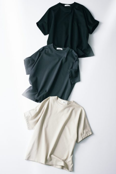 oggi_jp's tweet photo. Oggi発＜25歳から持ちたい名品＞上質に触れて！ おすすめのTシャツ＆地金リング

記事はこちら▶️https://t.co/TVnnew7uk0

#久保田紗友 #コーデ #コーディネート #名品 #ebure #エブール #ヨンドシー #Tシャツ #地金リング #リング #プレOggi https://t.co/nzCELIJpxw
