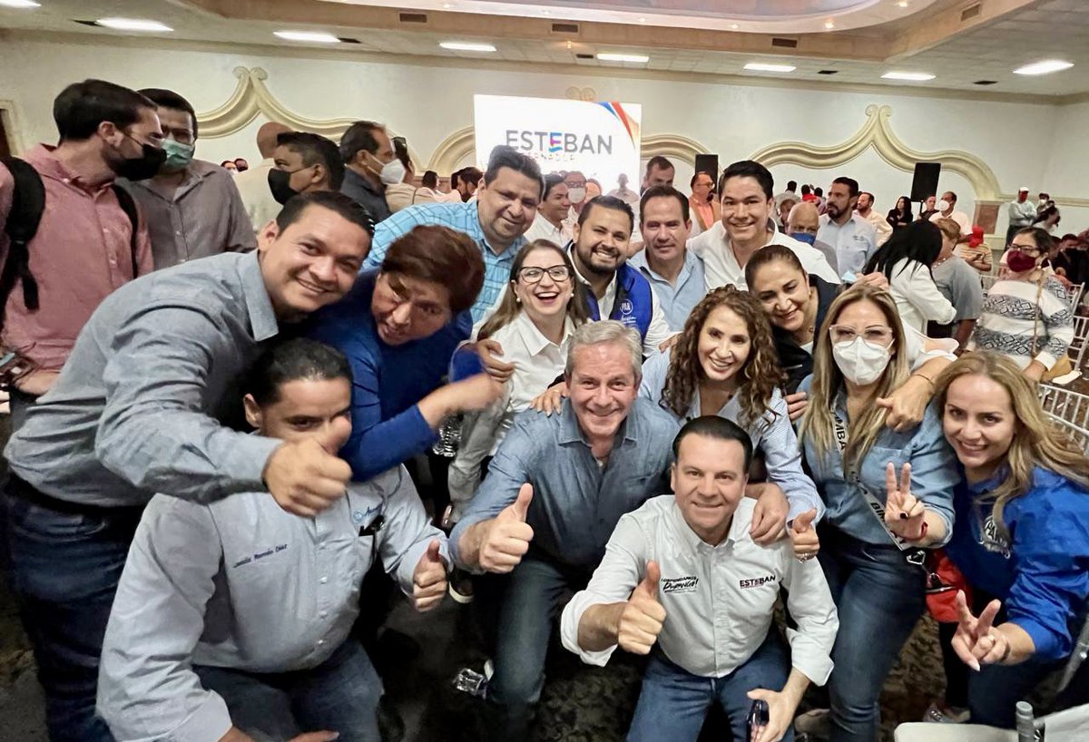 _ATejeda's tweet photo. En #Durango, la fuerza de la gente se hace presente con @EVillegasV, estamos unidos para #DefenderDurango https://t.co/Nvf9Puh8nZ