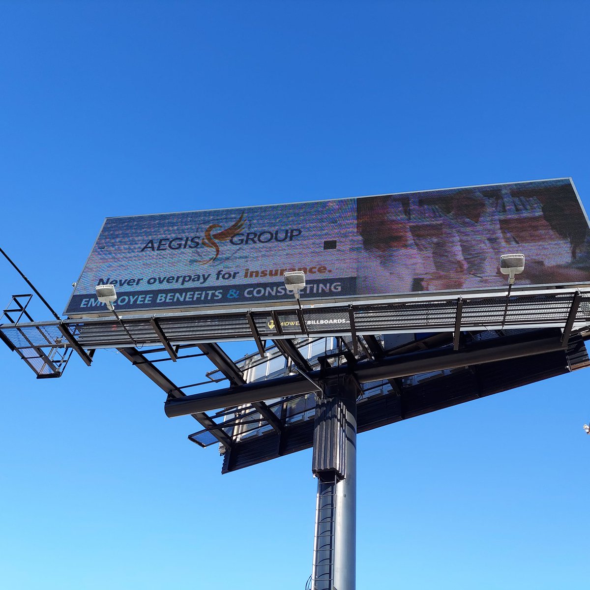 MurphysLedSigns's tweet photo. Billboard service in the Kansas surrounding area. Please contact me for more info. #billboard #led #Kansas #Wichita #Derby https://t.co/HnZ6Best8f