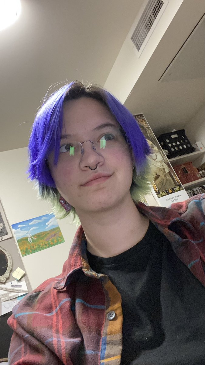 nousleroi's tweet photo. my hair looks so nice todayyyy :3

hehe fluffyyy https://t.co/pSq6utnY9A