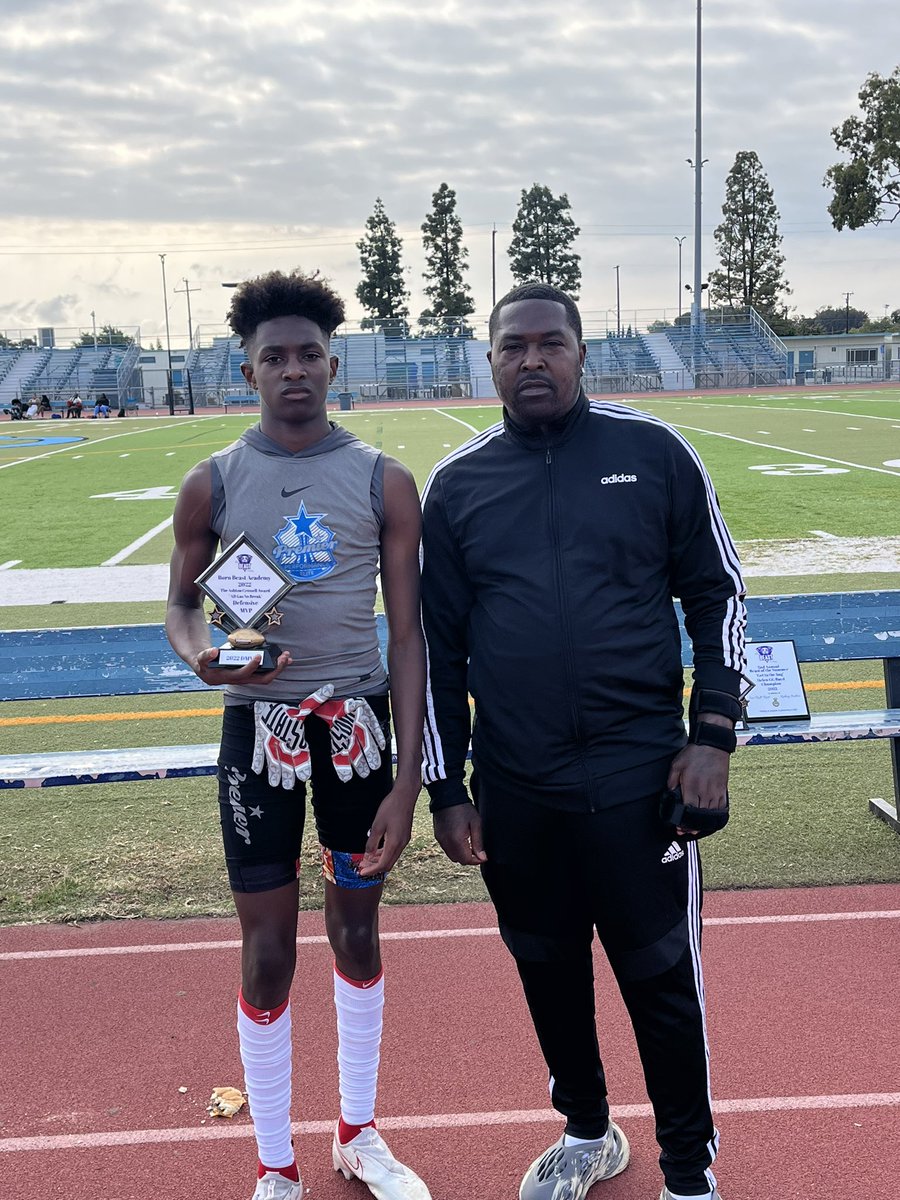 LANO_DONTCARE's tweet photo. PROUD of my SON he took home the defensive MVP today with 3interceptions an we won the #BORNBEAST championship keep it up KID💯💯💪🏾 https://t.co/FlLNnUK8l7