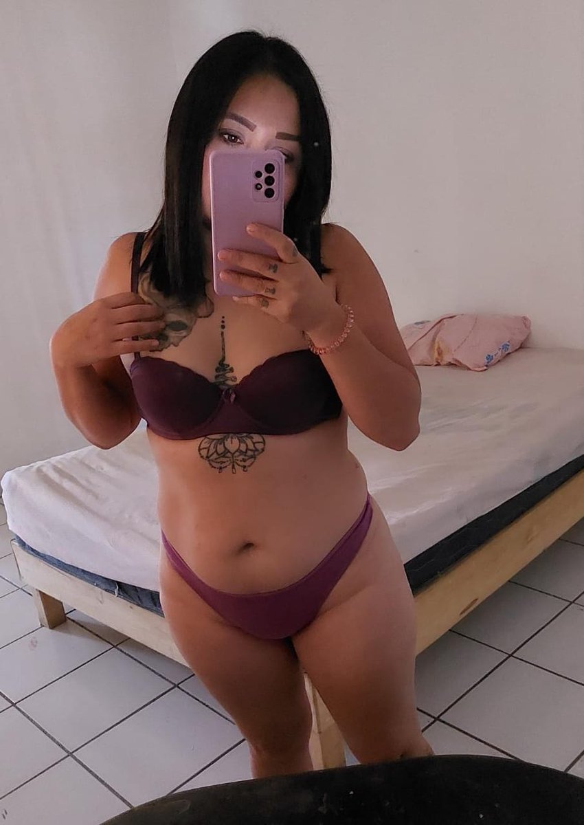Escortenqro's tweet photo. Mis amores ayudenme con su rt, se que es eaatfi ausente pero lo los olvido los espeeo para darles el desestres que merecen tengo promos desde 350 y lugar por la prepa norte https://t.co/aZynlu0HoS