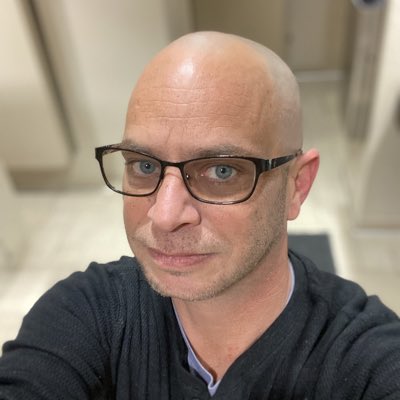 dan_torregrossa's tweet photo. #NewProfilePic https://t.co/0Gp335EWuU