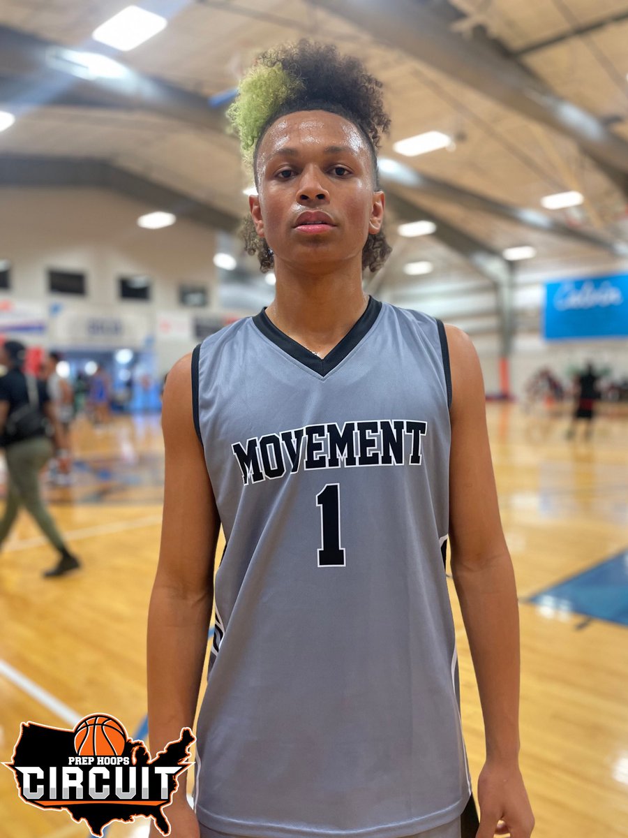 GradyMajors's tweet photo. Grind Region Kick Off Standout 💥
Player: Derrick Lawrence @derrick__0 
Team: @movementokc 
Grad Year: 2023
Scouting Note: Has complete composure handling the ball. Even while being smothered defensively he remains poised all the way to the hoop
@PHCircuit @PrepHoops https://t.co/1obBa7vsIl