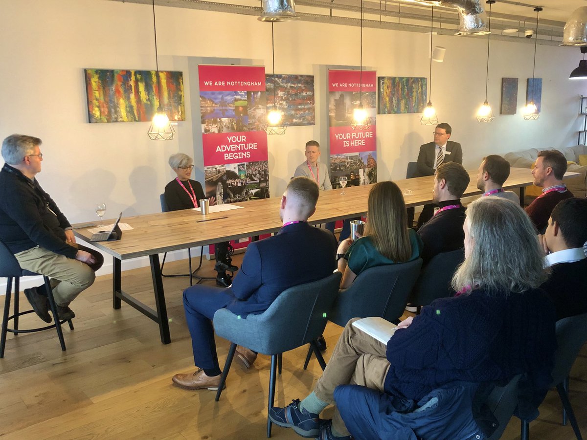 NicolleNdiweni's tweet photo. We had our second #AcceleratingGrowth event last week on how to scale your finance. We got some great advice on how to navigate this sometimes challenging space &amp; were grateful for guidance from those who advise businesss every day &amp; are the key decision makers in their sectors https://t.co/1Tau8RwtCt