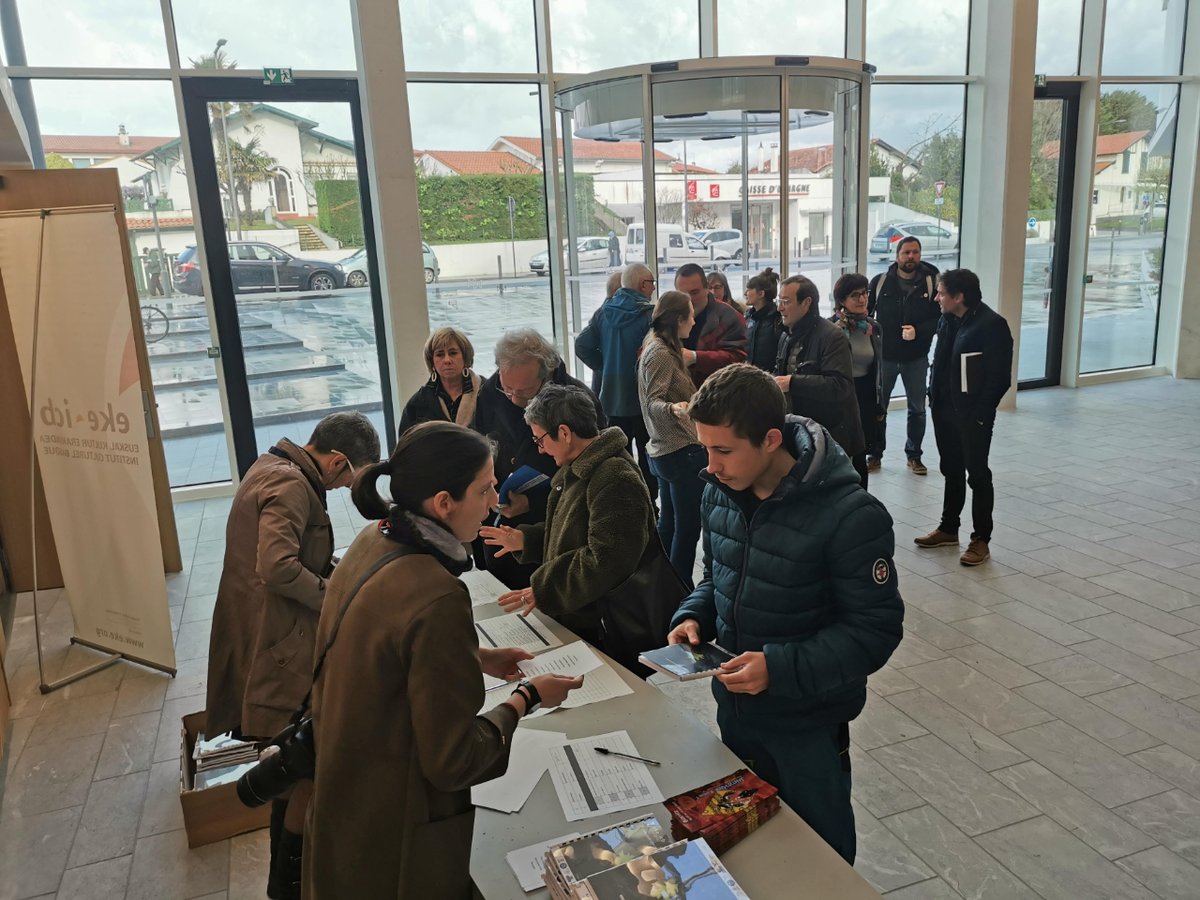 icb_info's tweet photo. L'assemblée générale 2022 de l'ICB s'est déroulée samedi dernier au @LeconnecteurBTZ. Le rapport d'activité et les comptes 2021 y ont été approuvés et les membres du collège des acteurs culturels renouvellés
ℹ️ https://t.co/YQcp4KMZYW
#euskara #basque #culturebasque #paysbasque https://t.co/2uQBUo3iNt